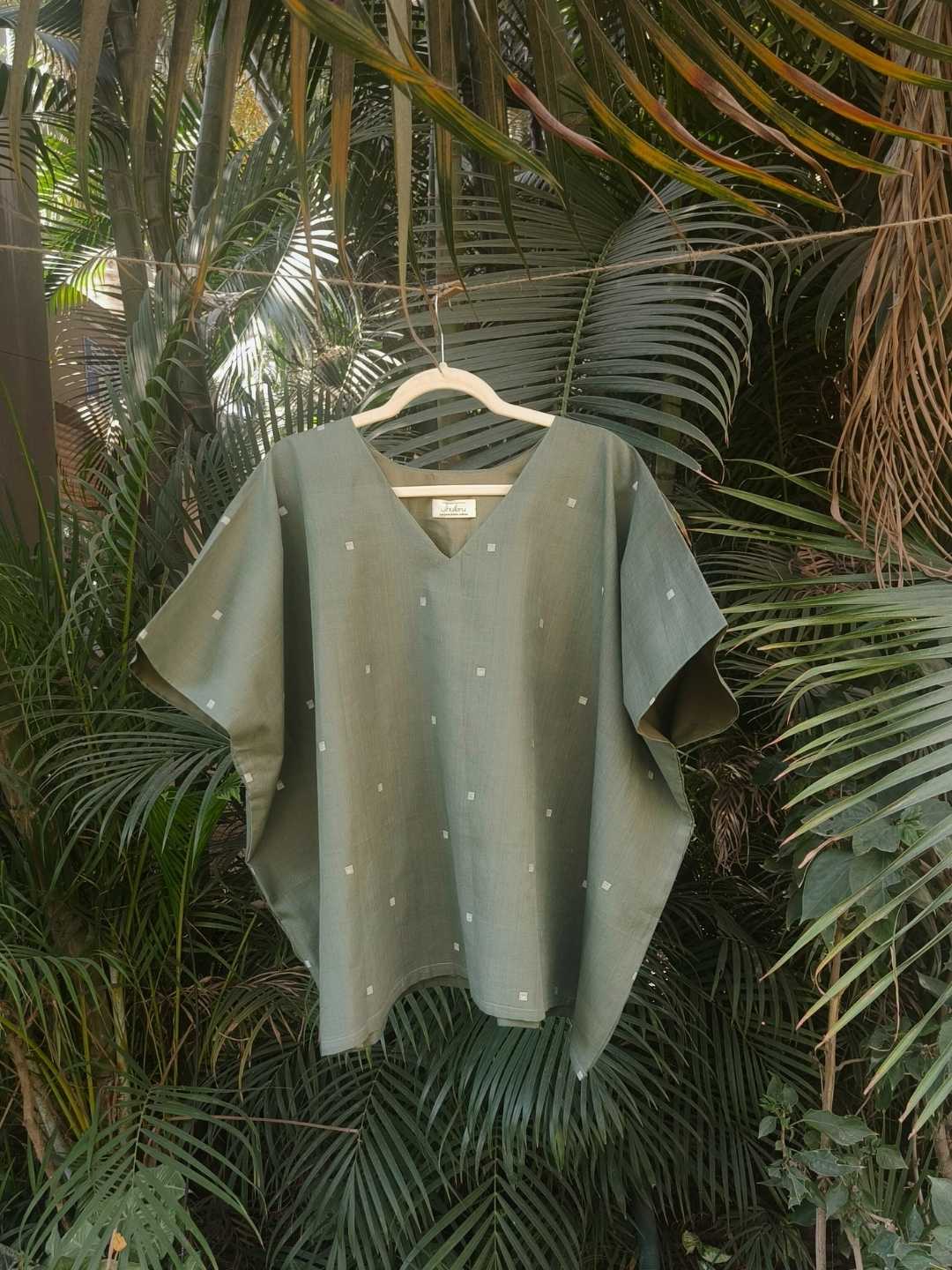 Oliva Handwoven Jamdani Cotton Kaftan Top | Jhultaru