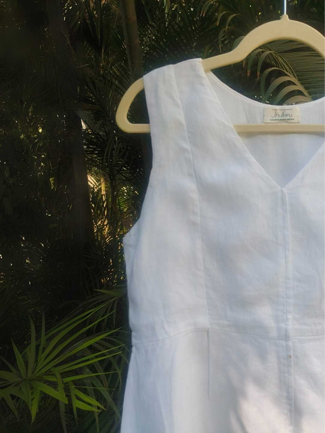 Snowe White Hemp Top | Jhultaru