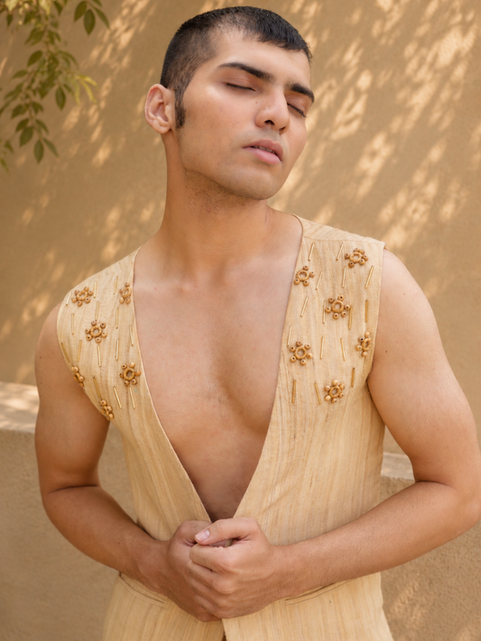 Ryder Handwoven Eri-Geecha Silk Vest | Jhultaru