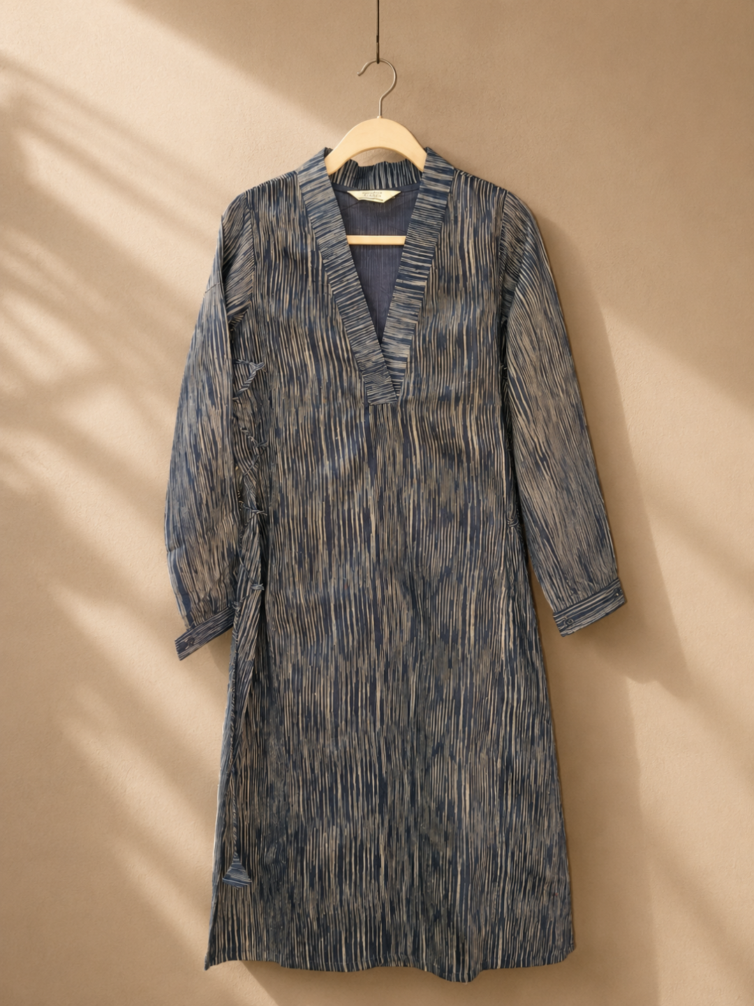 Siona Dark Blue Kurta - Handwoven Tussar Silk | Jhultaru