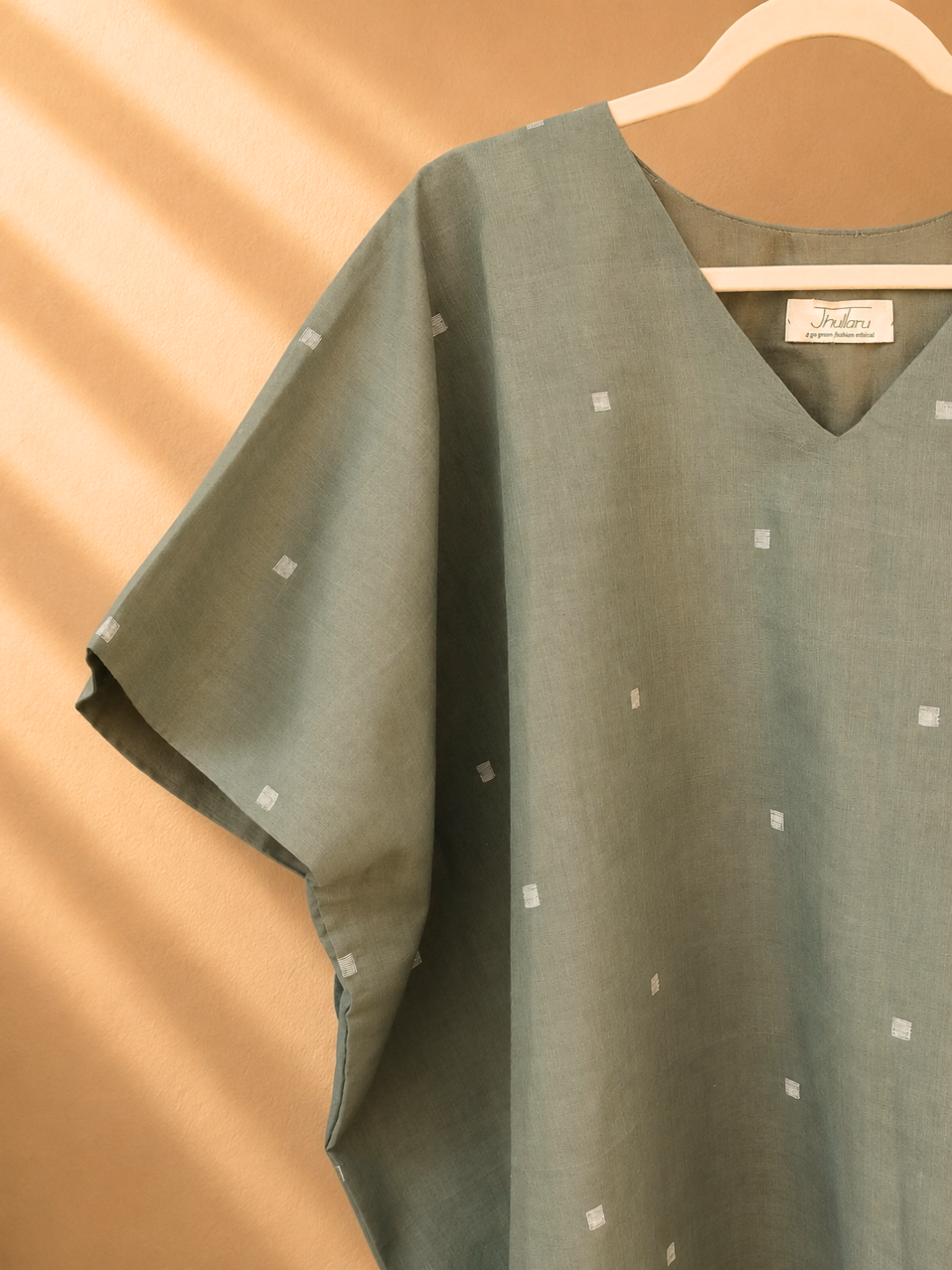 Oliva Handwoven Jamdani Cotton Kaftan Top | Jhultaru