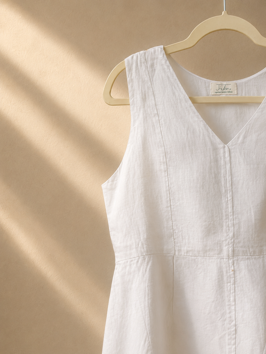 Snowe White Hemp Top | Jhultaru